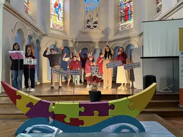Le Café des sourires : quand la différence crée du lien : À Clermont-Ferrand, aux côtés de mon collègue Jean-Pierre Brenas, pour l’inauguration de l’Arche de Monanges, un lieu de vie pour personnes en situation de handicap, empli de sourires, de rires et de joie.