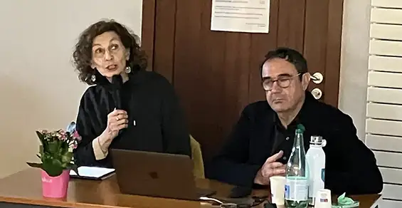 Loredana Gritti, Guide-Conférencière en histoire de l'art et Stéphane Hubac, expert en génie industriel- physicien nous ont proposé une réflexion sur l'Art et la Science