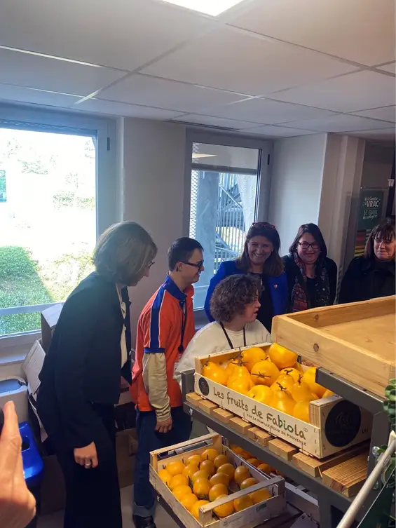 À EKLYA School of Business, à Écully, avec la ministre chargée du Handicap, Camille Galliard-Minier, pour valoriser une école de formation qui fait évoluer les pratiques et les regards sur le handicap.