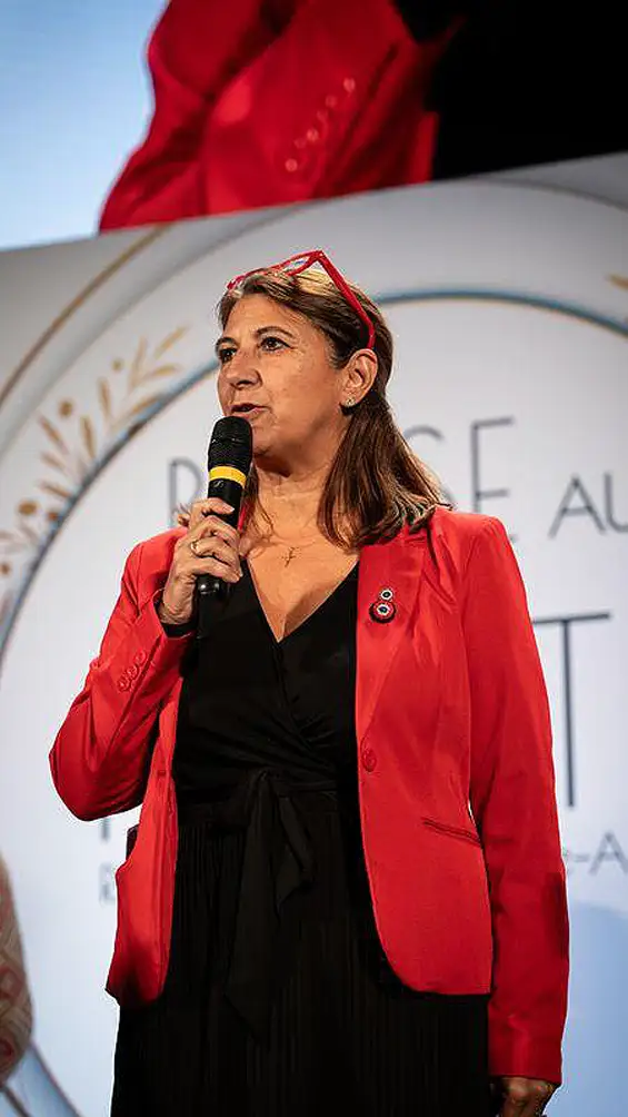 Fierté régionale : nos jeunes héros à l’honneur à travers les Bourses au Mérite — Quelle soirée ! Plus de 3 000 personnes réunies à l’Hôtel de Région de Lyon pour célébrer l’excellence et l’engagement de notre jeunesse à travers les Bourses au Mérite (BAM) et BAM+. En présence de Laurent Wauquiez et de Fabrice Pannekoucke, président de la Région, les lauréats et l’équipe régionale des WorldSkills ont été chaleureusement félicités pour leurs performances exceptionnelles.