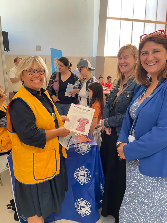 FORUM ASSOCIATION MEYLAN — Retour en images sur quelmques rencontre : Meylan Plongée, Meylan Handball et son équipe de sport adapté, La Folle Avoine, L’Outil en Main, la présidente du Lions Club, le président du club de volley, ainsi que Lezanna Placette, championne de beach volley et participante aux Jeux Olympiques de Paris 2024.