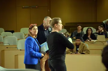 L’Hôtel de Région de Lyon a accueilli, lundi 1er décembre 2025, la neuvième édition du Forum Extraordinaire porté par la Région Auvergne-Rhône-Alpes.