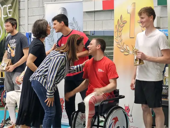 Handi-valides à l’unisson : l’esprit sportif brille à Meylan Escrime