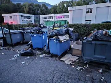 Poubelles à proximité du Gymnase du Charlaix, que font la Métropole et la municipalité ?