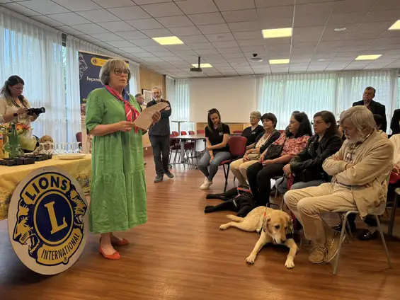 Remise d’un chien guide à Meylan : Uno, un nouveau compagnon pour une vie plus libre