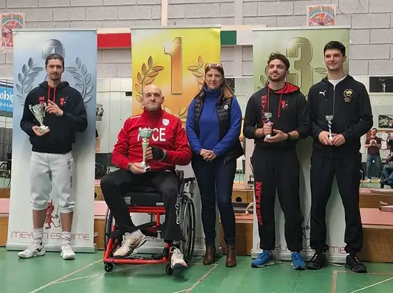 Comme chaque année, j’ai eu le plaisir d’assister au tournoi handivalide d’escrime au gymnase de la Revirée, aux côtés des tireurs handis et valides. Un très beau moment de sport et de convivialité, avec Laurent Vadon, escrimeur multi-médaillé, et Ludovic Lemoine, Clermontois médaillé d’argent aux Jeux paralympiques de Paris 2024.