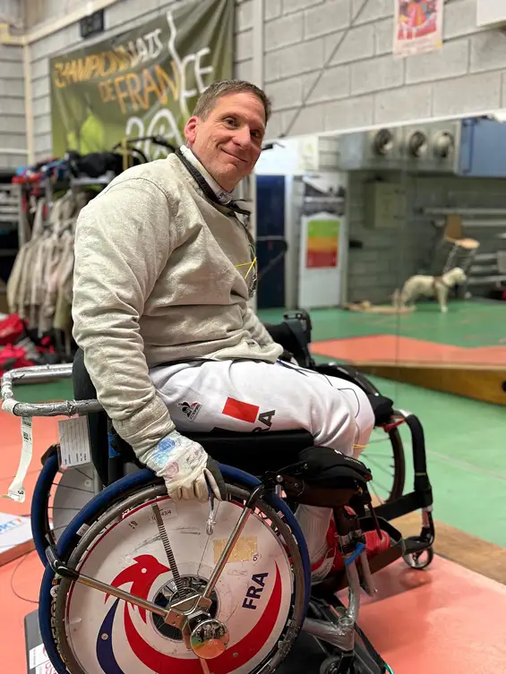 Comme chaque année, j’ai eu le plaisir d’assister au tournoi handivalide d’escrime au gymnase de la Revirée, aux côtés des tireurs handis et valides. Un très beau moment de sport et de convivialité, avec Laurent Vadon, escrimeur multi-médaillé, et Ludovic Lemoine, Clermontois médaillé d’argent aux Jeux paralympiques de Paris 2024.