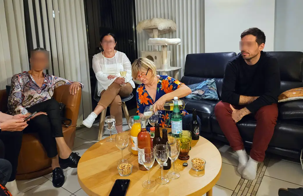 Réunion d'habitants — Genviève et Gilles, les Ayguinards