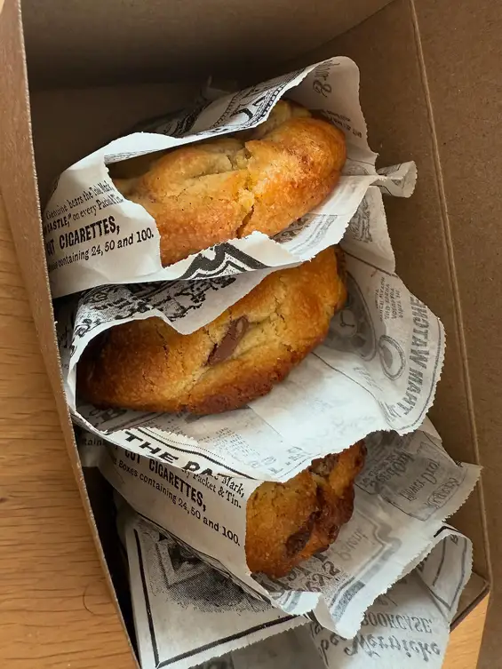 Le samedi, c’est cookies ! Cali Cookies régale le marché des Ayguinards à Meylan