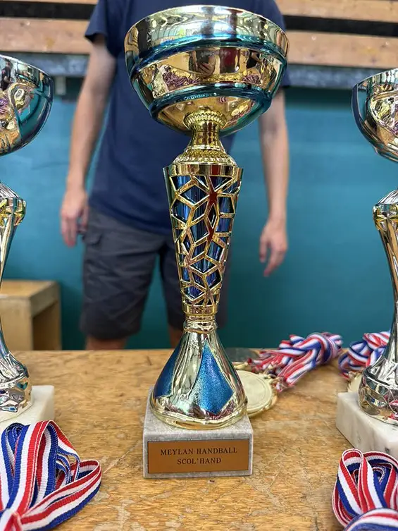 Scol’hand : du sport, de la joie et de la sueur au gymnase des Buclos