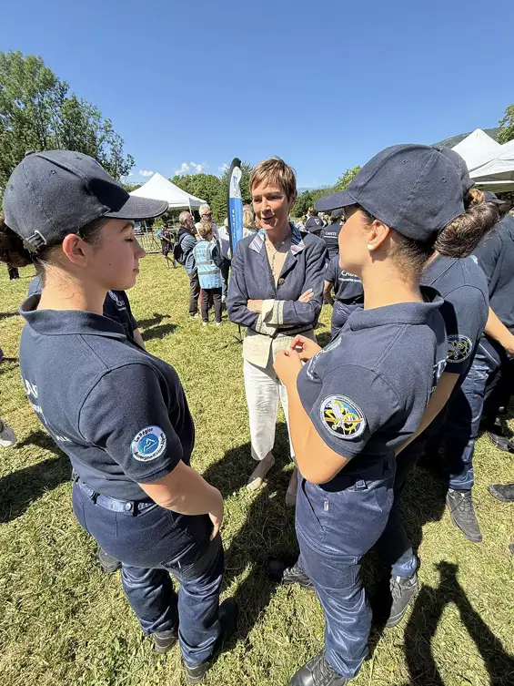 Servir, transmettre, protéger : forum 2025 des métiers de la gendarmerie au parc du Bruchet à Meylan