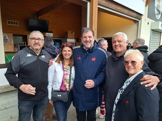 Ce week-end, sur le terrain, j’étais présente à Seyssins pour le Challenge de rugby adapté « Les Fabulous Rugby ».