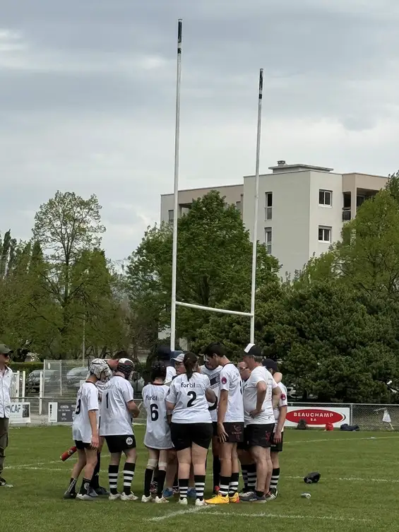 Ce week-end, sur le terrain, j’étais présente à Seyssins pour le Challenge de rugby adapté « Les Fabulous Rugby ».