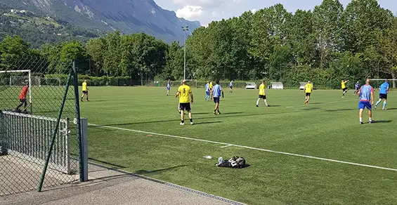 Tournoi de foot des légendes 2023 : des matchs âprement disputés