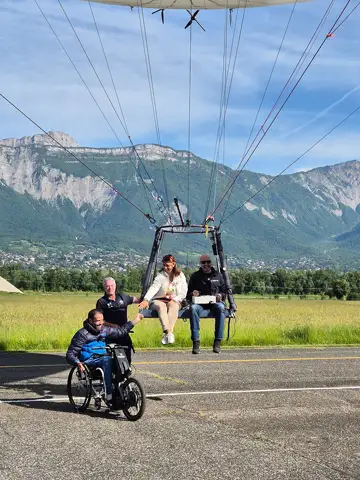 Ce dimanche matin, j’ai vécu une expérience hors du commun à l’aérodrome du Versoud, en découvrant l’Aeronde