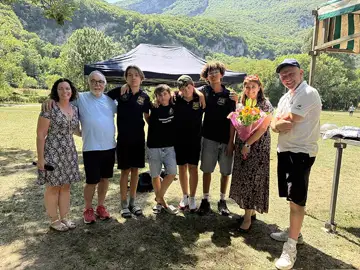 Accueillie par le club de volley de Fontaine, j’ai pu mesurer la force de l’engagement associatif et la fierté d’un titre national, porté par une jeunesse talentueuse et des bénévoles exemplaires.