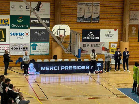 Une victoire sur le parquet, un hommage à Jean-Claude PIC dans les cœurs et les esprits