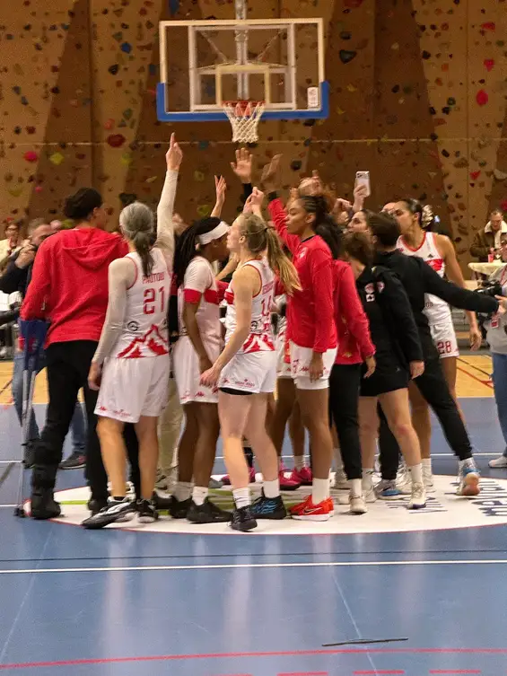 Une victoire sur le parquet, un hommage à Jean-Claude PIC dans les cœurs et les esprits