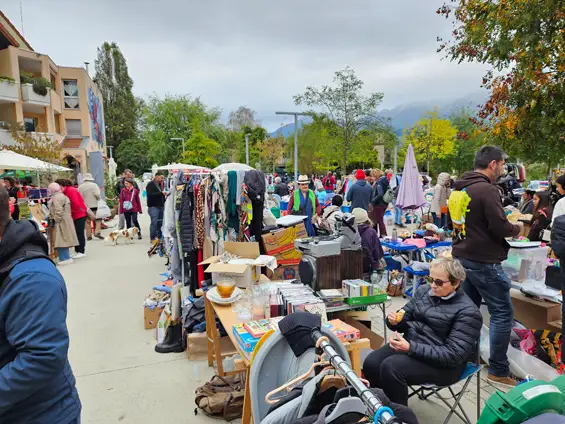 Vide grenier des Tuileaux 2024